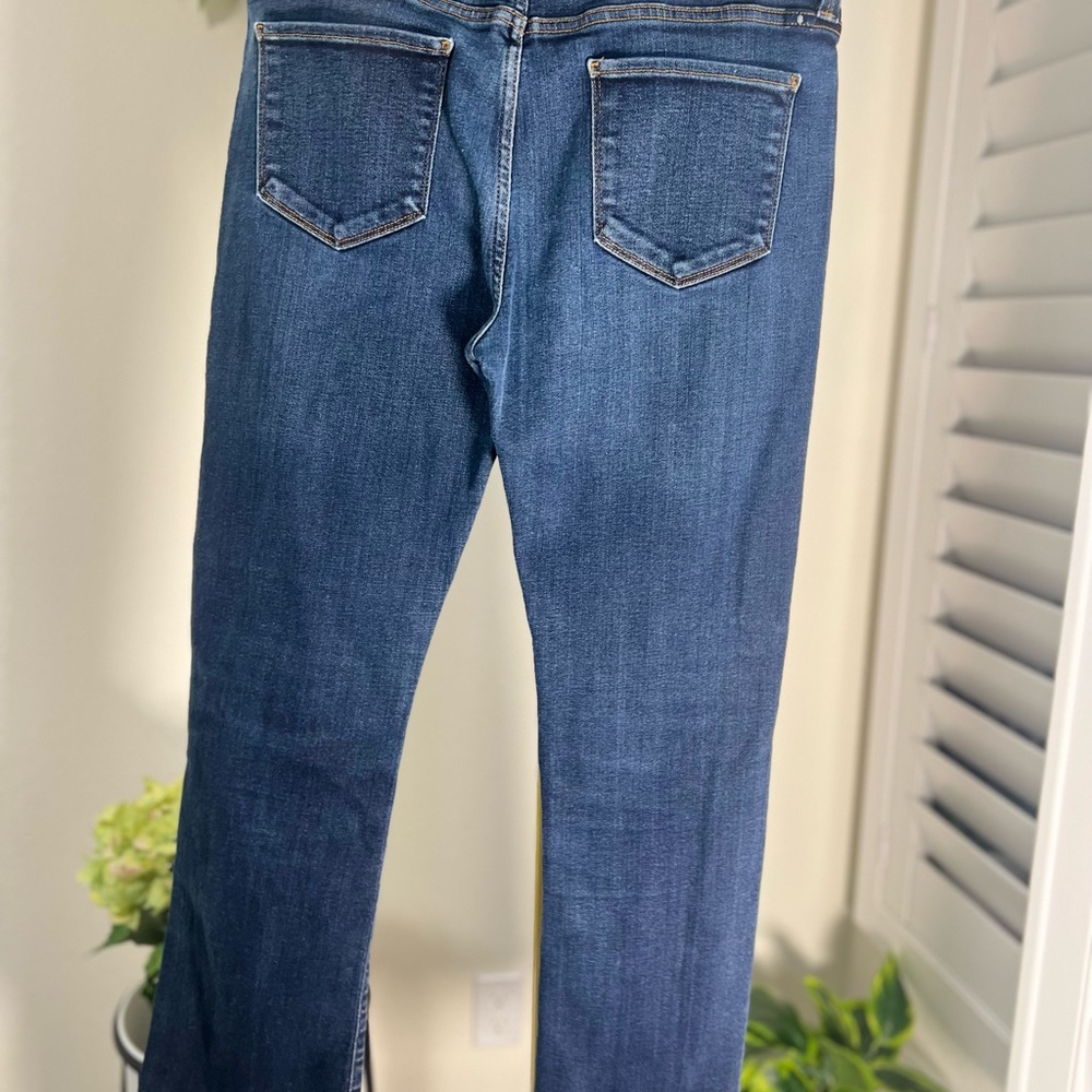 Lucky brand. Size 10/30 - Picture 5 of 13